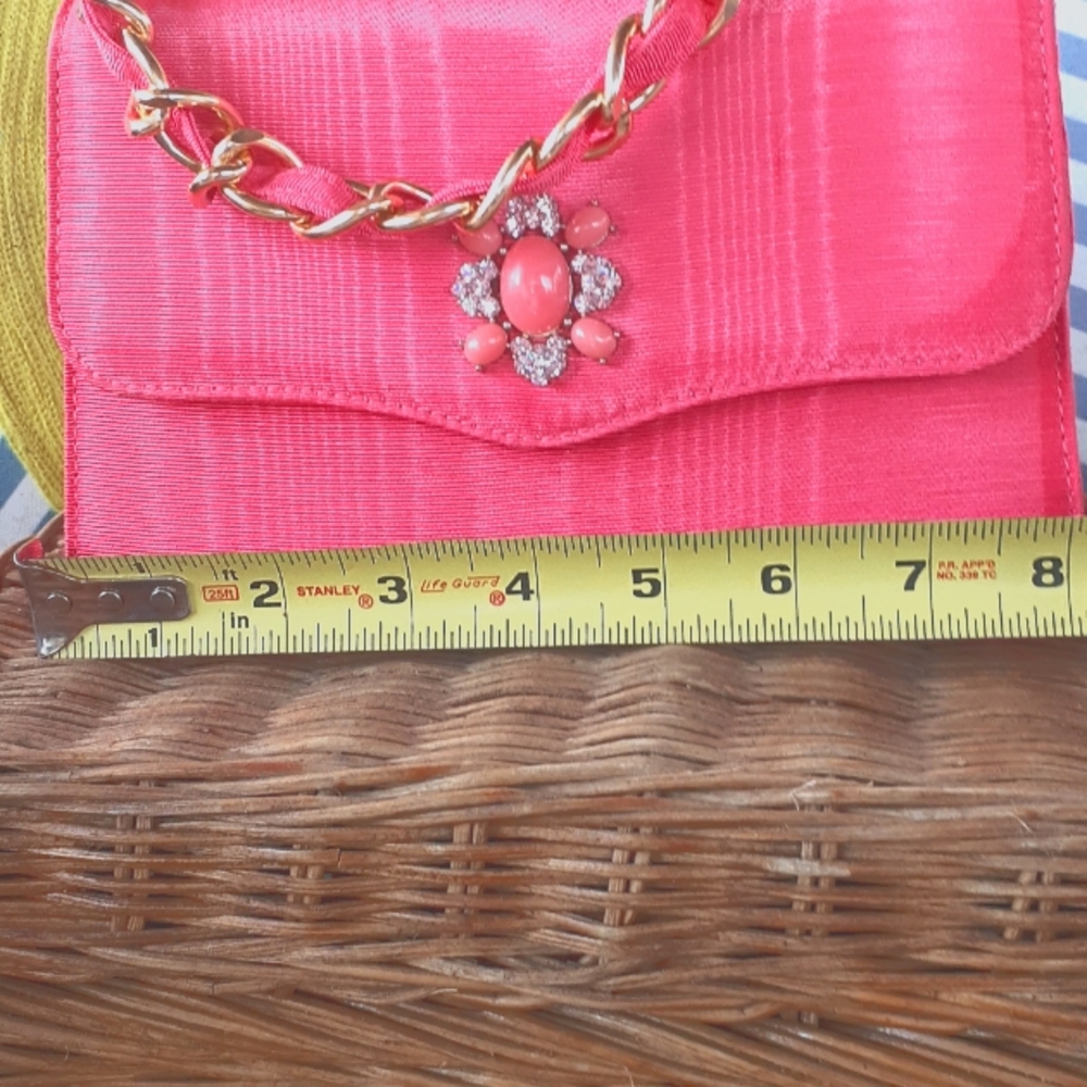 Pink Purse - Picture 3 of 4
